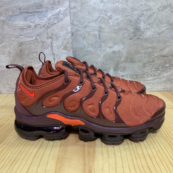 nike air vapormax plus burnt orange